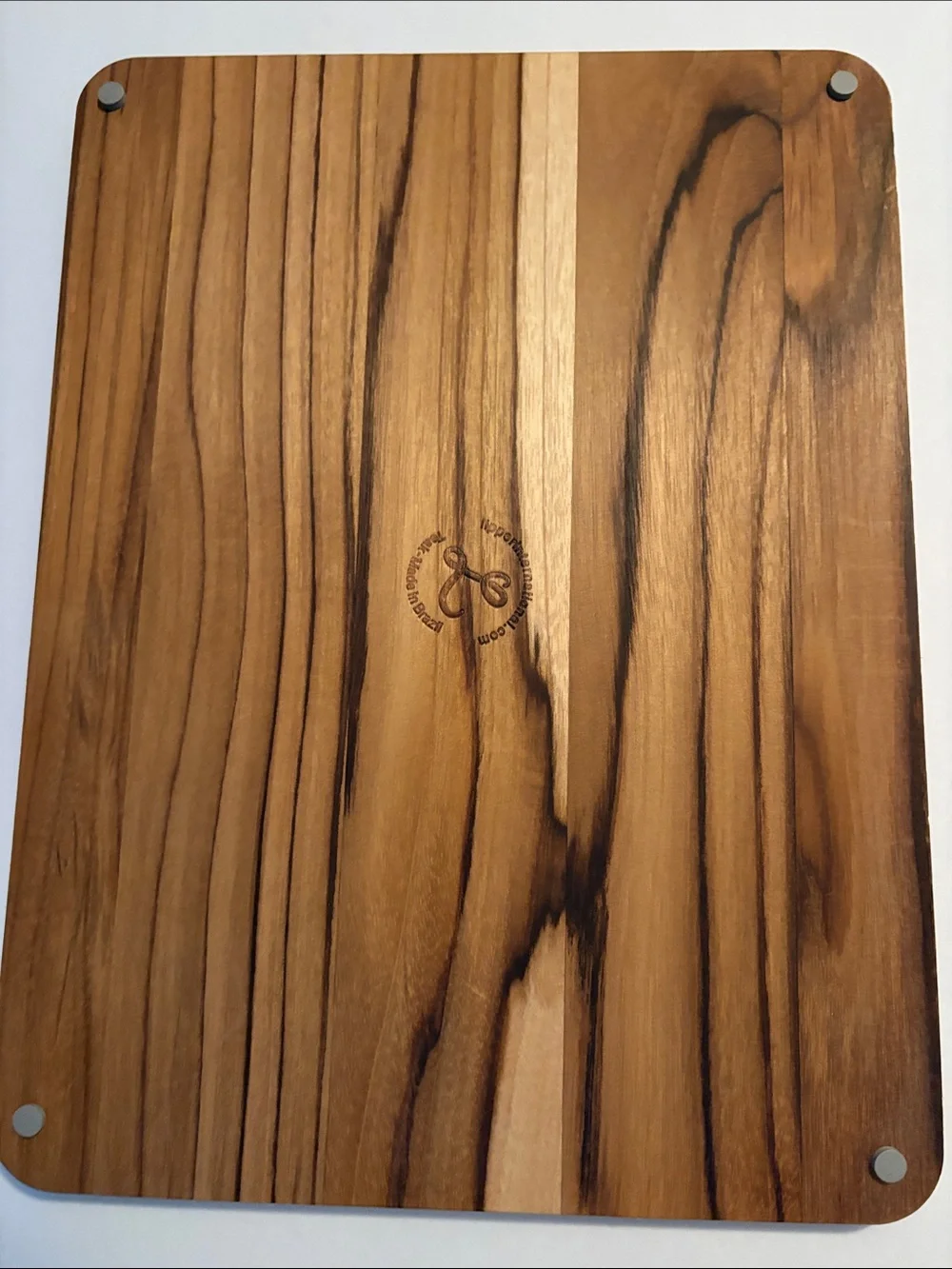 Solid Wood Carving & Serving Board — Natural Wood Grain